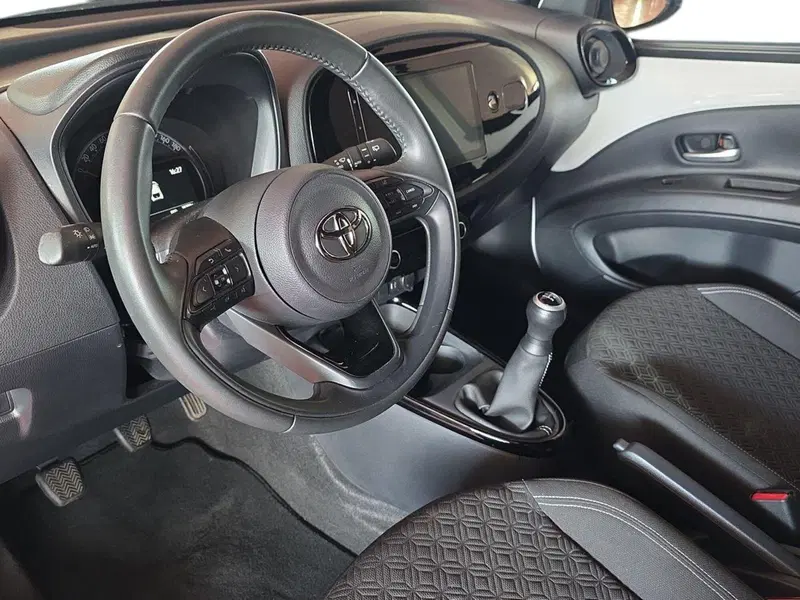 Toyota Aygo X usata a Messina (7)