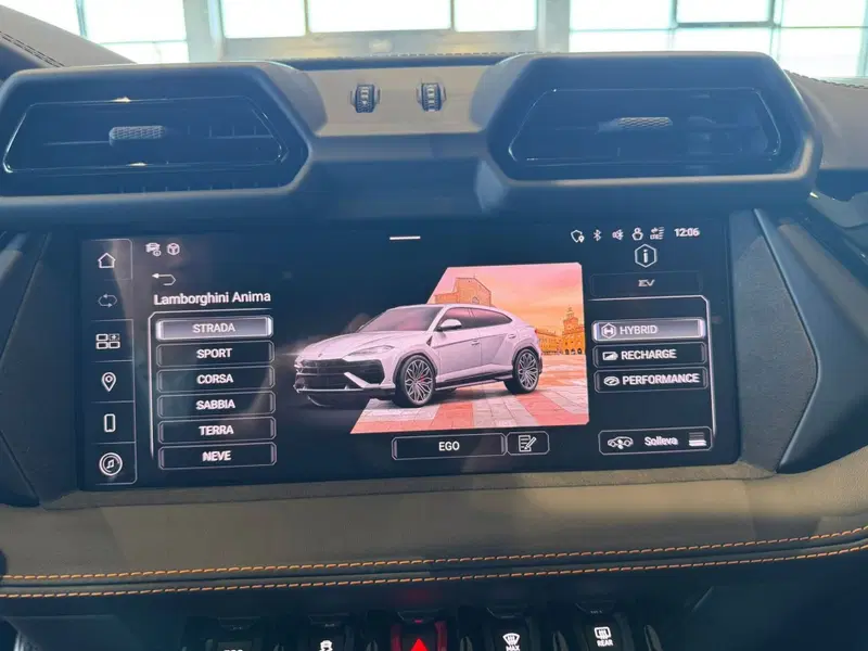 Lamborghini Urus usata a Firenze (18)