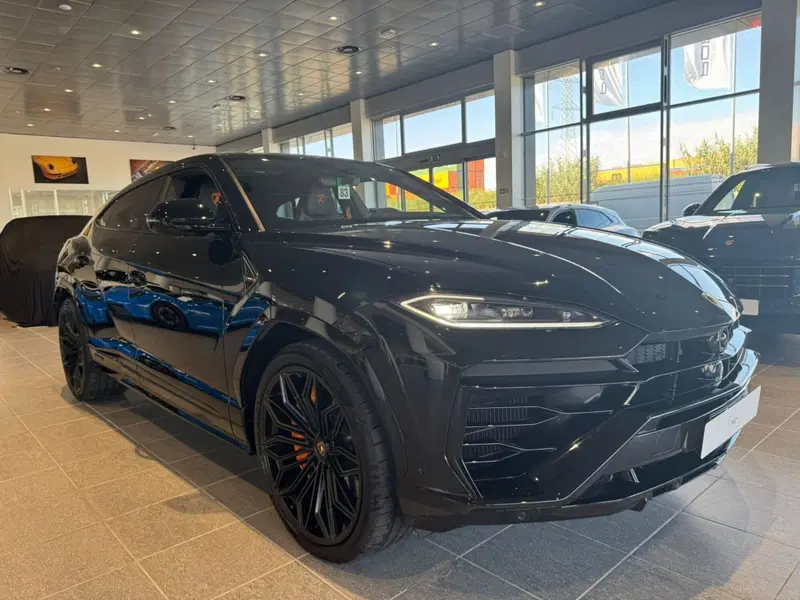 Lamborghini Urus usata a Firenze (2)
