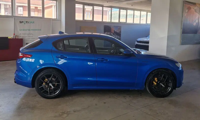 Alfa Romeo Stelvio usata a Terni (3)