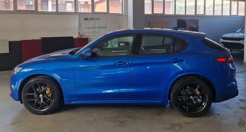 Alfa Romeo Stelvio usata a Terni (6)