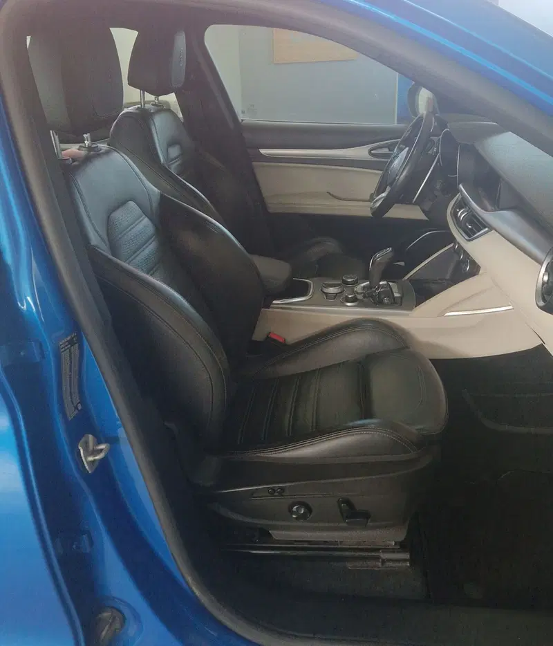 Alfa Romeo Stelvio usata a Terni (8)