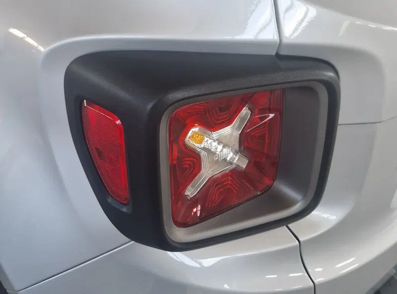 Jeep Renegade usata a Terni (16)