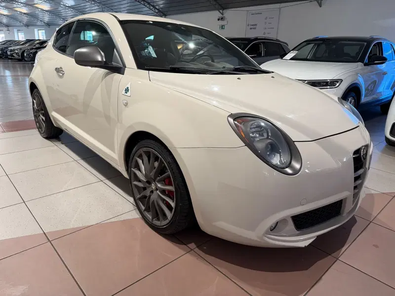 Alfa Romeo MiTo usata a Genova (6)