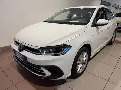 Volkswagen Polo 1.0 tsi Style 115cv dsg nuova a Genova
