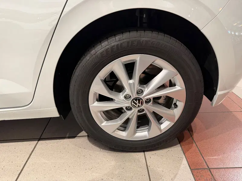 Volkswagen Polo nuova a Genova (14)