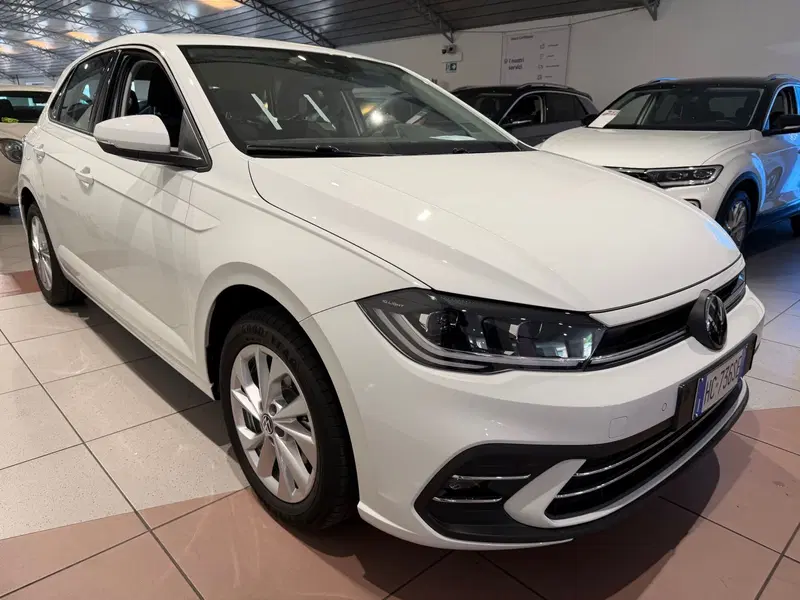 Volkswagen Polo nuova a Genova (6)