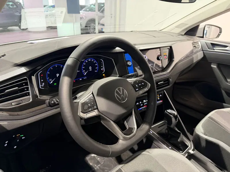 Volkswagen Polo nuova a Genova (8)