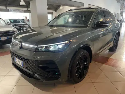Volkswagen Tiguan 2.0 tdi R-Line 4motion 193cv dsg del 2025 usata a Genova