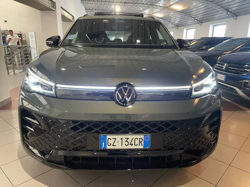 Volkswagen Tiguan usata a Genova (8)