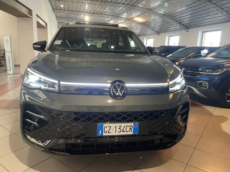 Volkswagen Tiguan usata a Genova (9)
