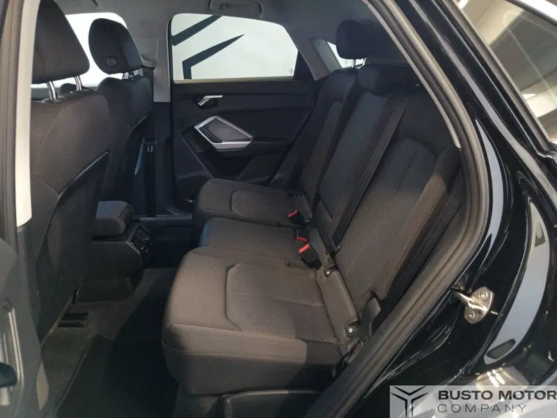 Audi Q3 Sportback usata a Varese (9)