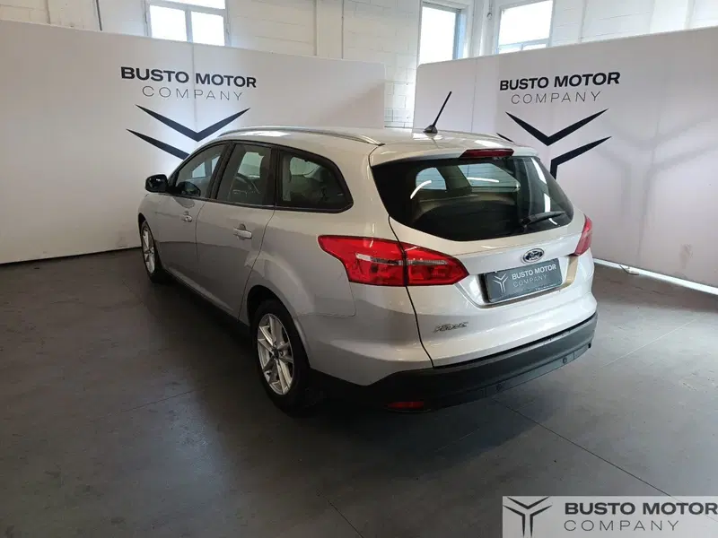 Ford Focus Station Wagon usata a Varese (6)