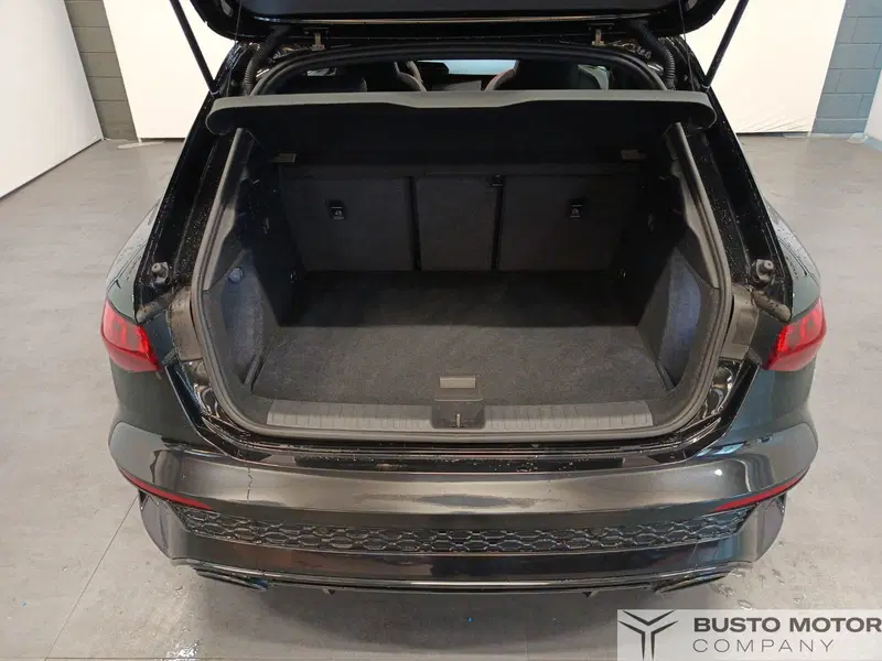 Audi RS 3 Sportback usata a Varese (11)