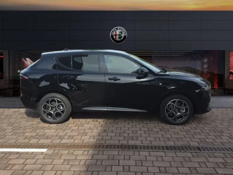 Alfa Romeo Tonale nuova a Monza e Brianza (4)