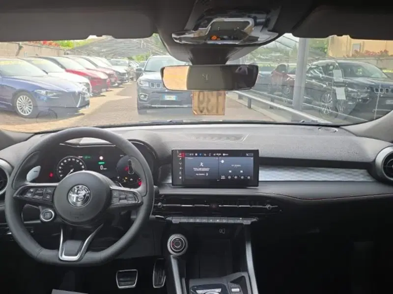 Alfa Romeo Tonale nuova a Monza e Brianza (8)