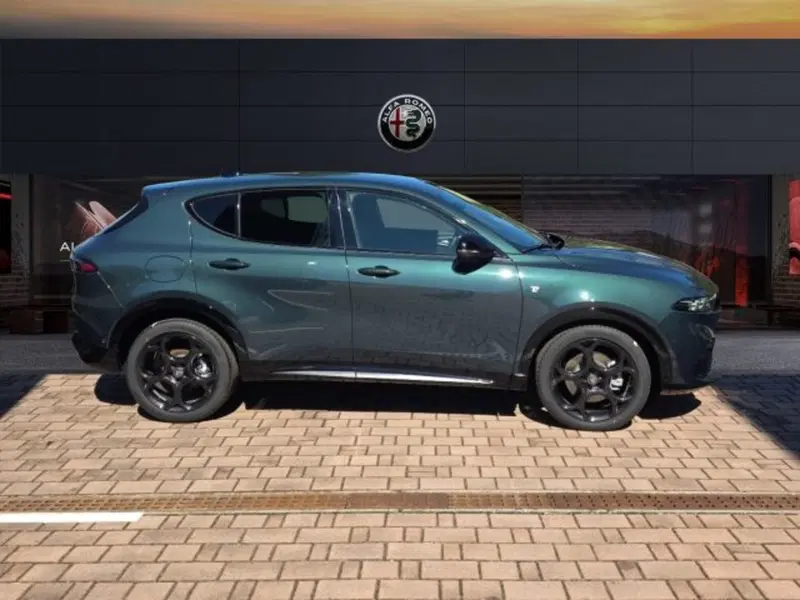 Alfa Romeo Tonale nuova a Monza e Brianza (4)