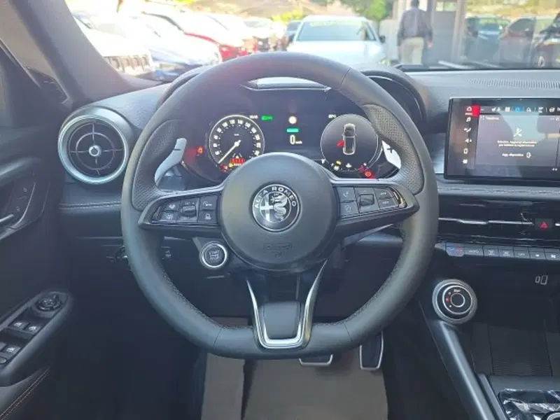 Alfa Romeo Tonale nuova a Monza e Brianza (9)