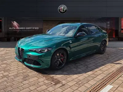 Alfa Romeo Giulia 2.9 V6 Quadrifoglio Super Sport 520cv auto nuova a Monza