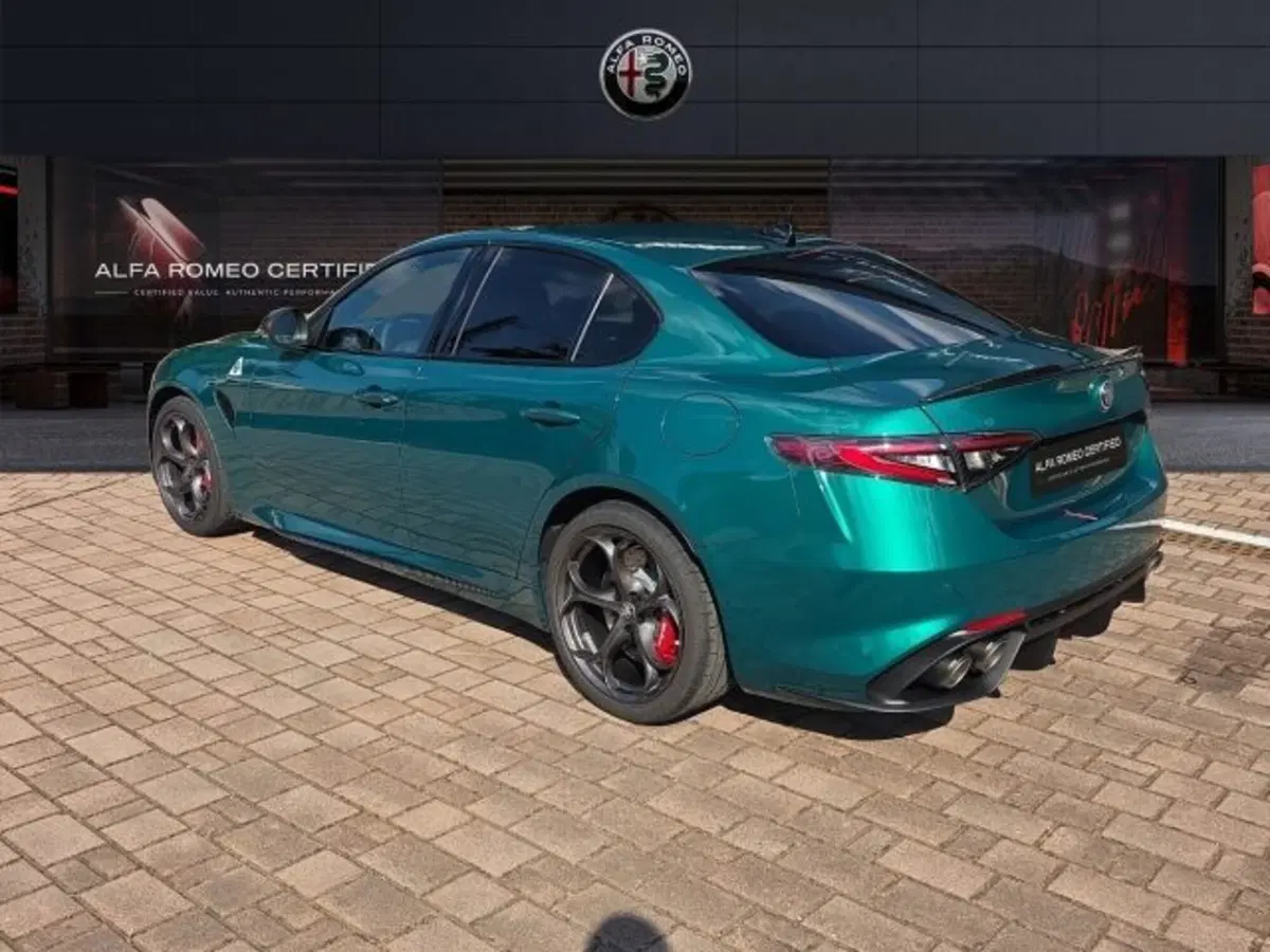 Alfa Romeo Giulia nuova a Monza e Brianza (7)
