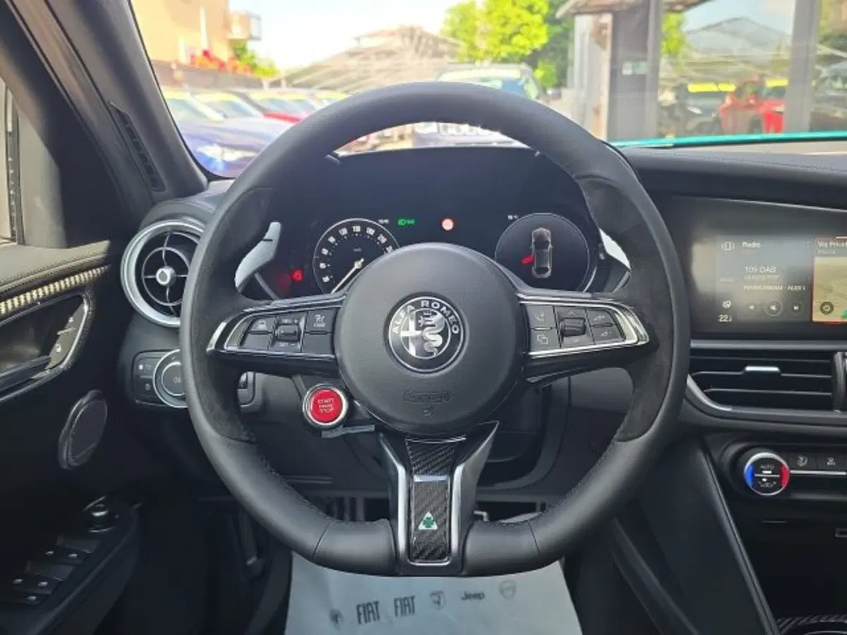 Alfa Romeo Giulia nuova a Monza e Brianza (9)
