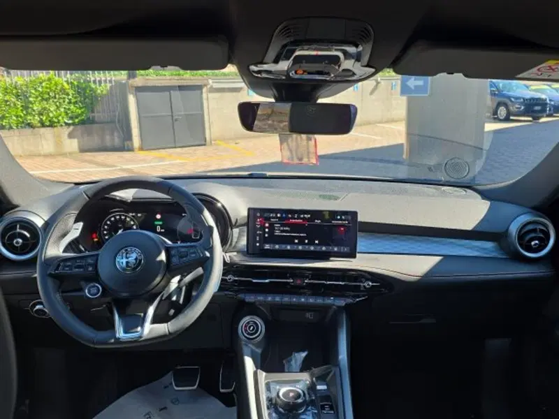 Alfa Romeo Tonale nuova a Monza e Brianza (8)