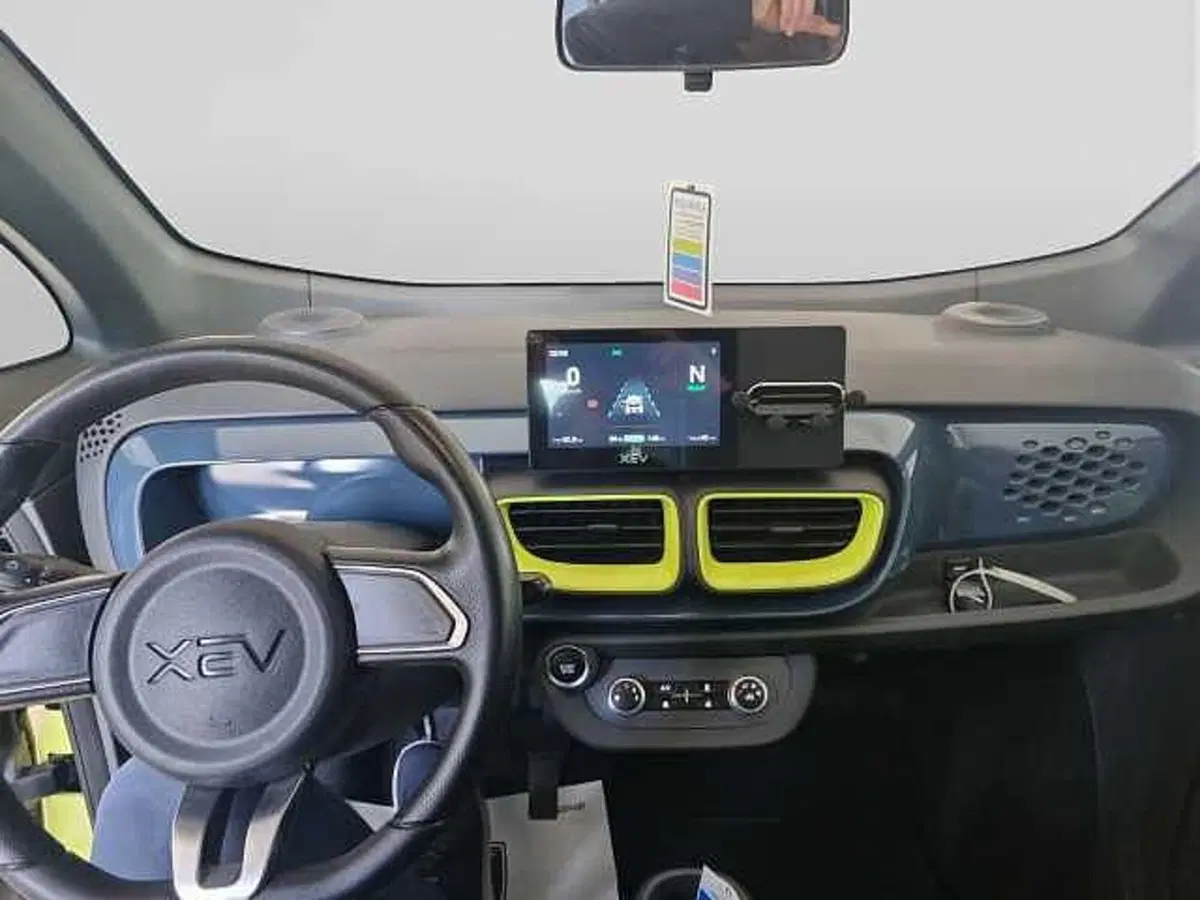 Xev XEV YoYo nuova a Varese (10)