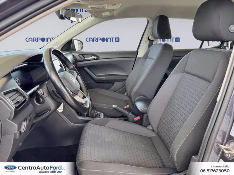 Volkswagen T-Cross usata a Roma (9)