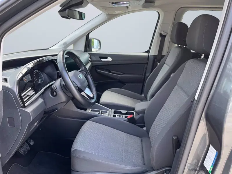 Ford Tourneo Connect usata a Milano (11)