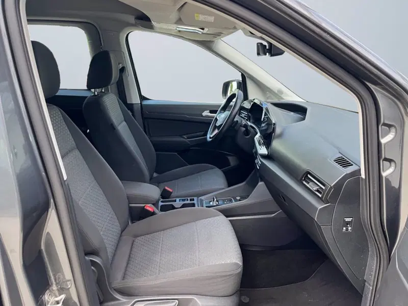 Ford Tourneo Connect usata a Milano (16)
