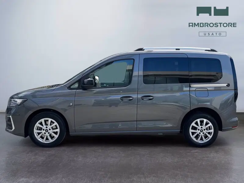 Ford Tourneo Connect usata a Milano (2)