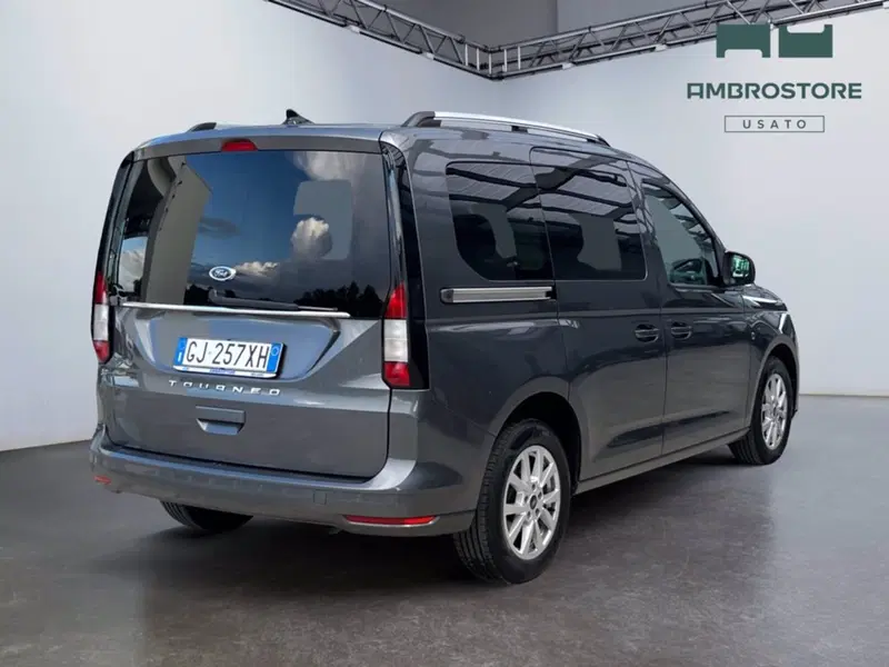 Ford Tourneo Connect usata a Milano (5)