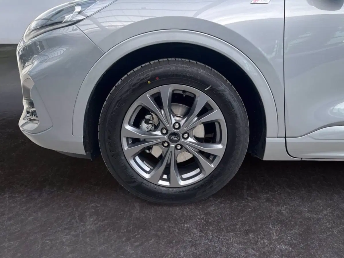 Ford Kuga usata a Milano (10)
