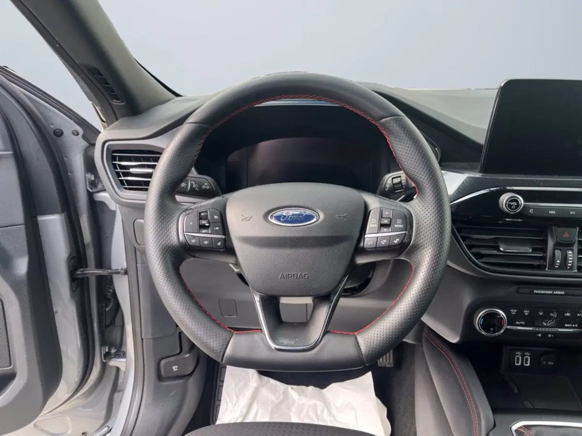 Ford Kuga usata a Milano (14)
