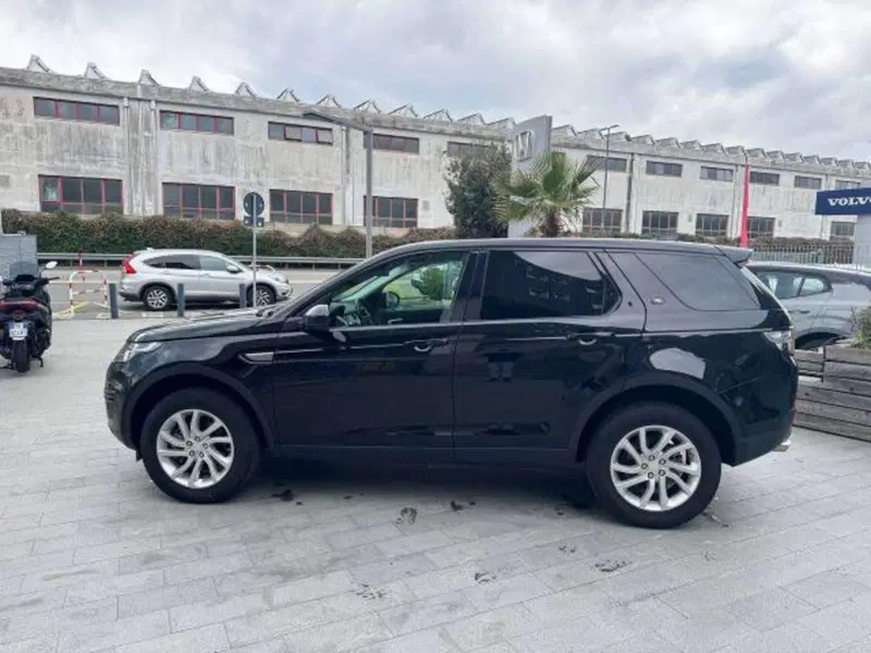 Land Rover Discovery Sport usata a Savona (3)