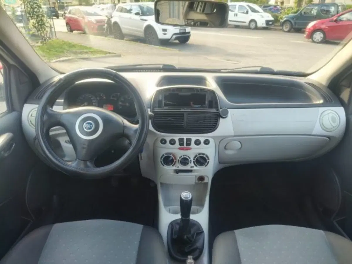 Fiat Punto usata a Firenze (11)