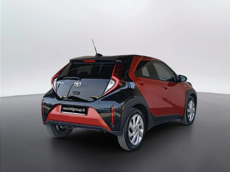 Toyota Aygo X usata a Teramo (5)