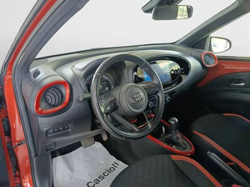 Toyota Aygo X usata a Teramo (7)