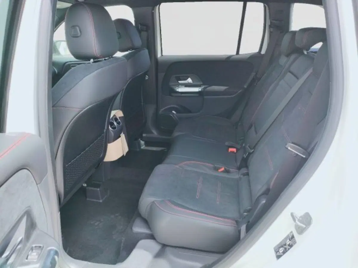 Mercedes-Benz GLB nuova a Teramo (10)