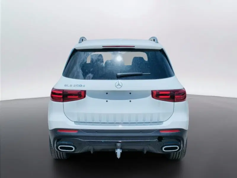 Mercedes-Benz GLB nuova a Teramo (4)
