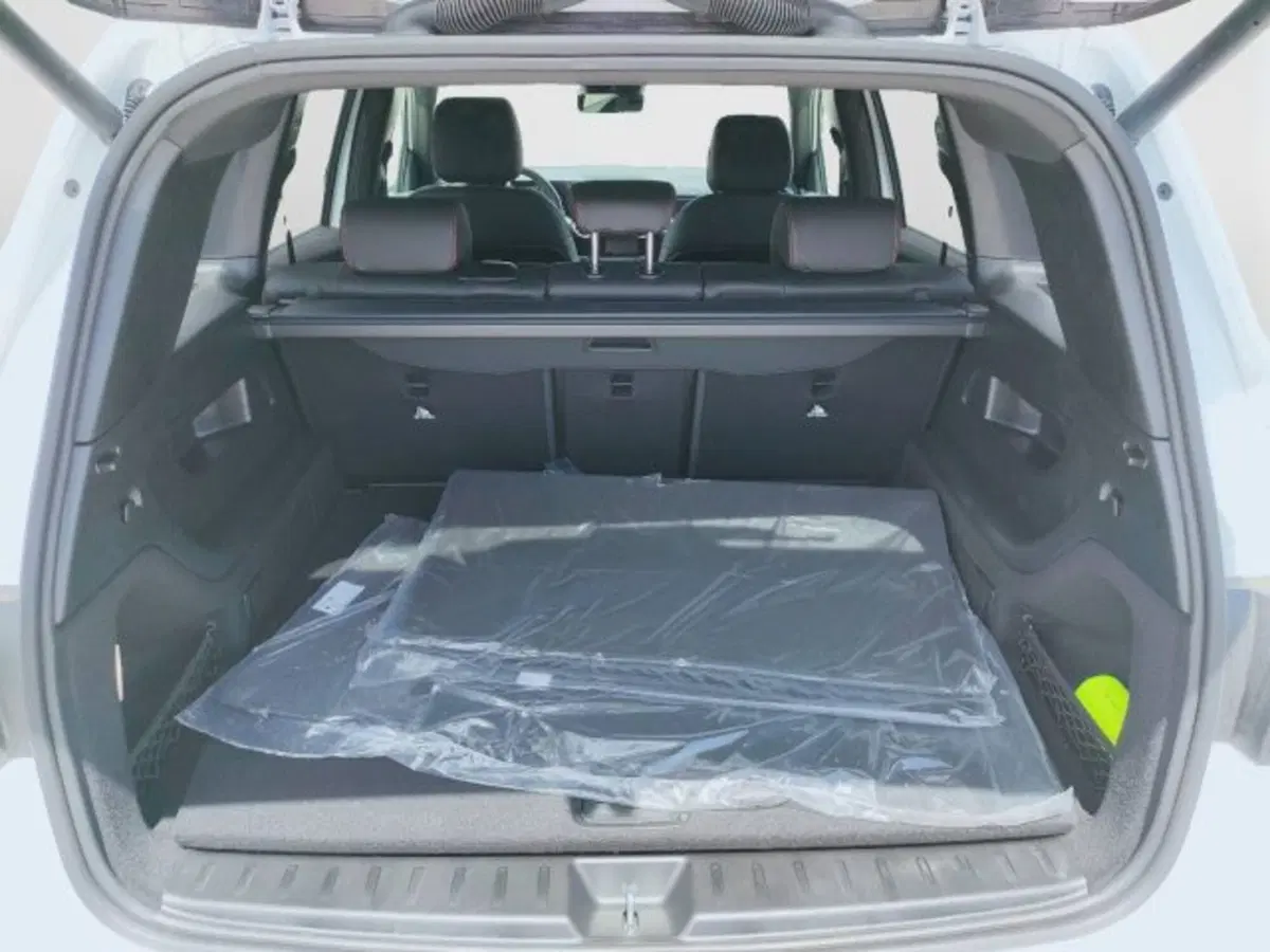 Mercedes-Benz GLB nuova a Teramo (5)