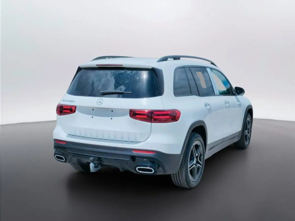 Mercedes-Benz GLB nuova a Teramo (6)