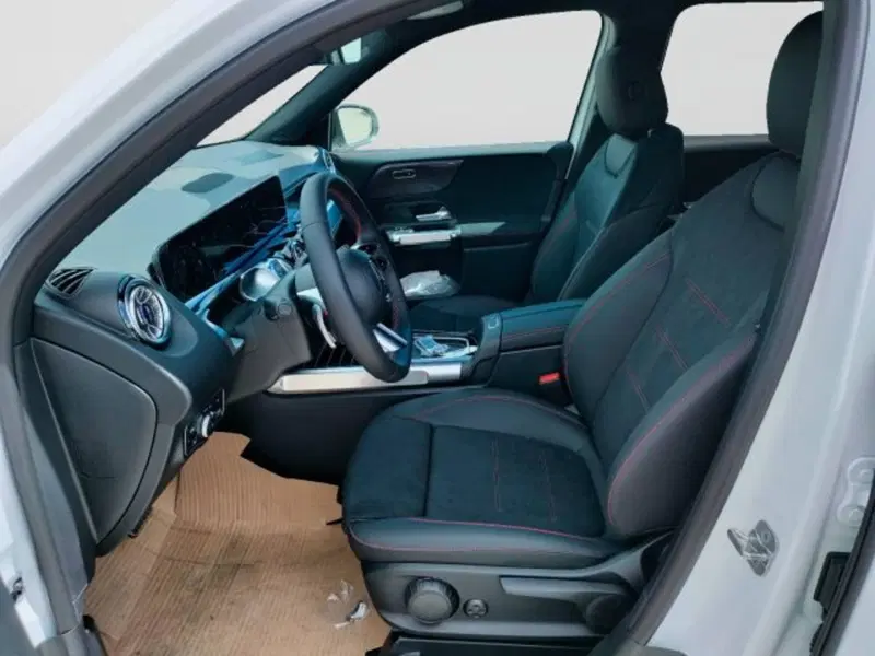 Mercedes-Benz GLB nuova a Teramo (8)
