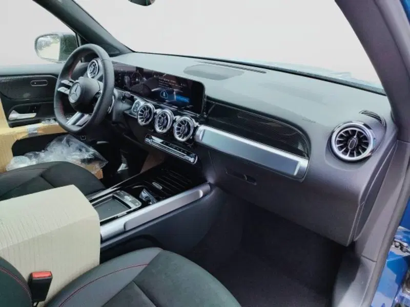 Mercedes-Benz GLB nuova a Teramo (11)