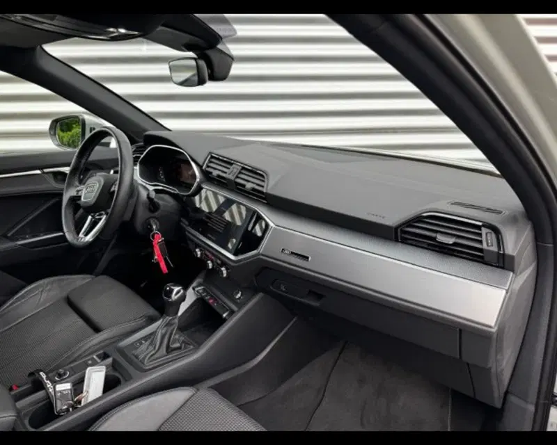 Audi Q3 Sportback usata a Treviso (4)