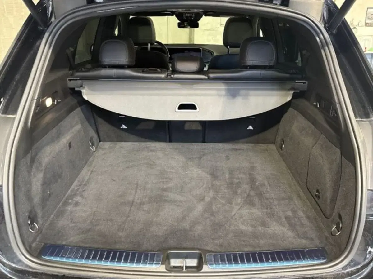 Mercedes-Benz GLB EQ usata a Bologna (8)