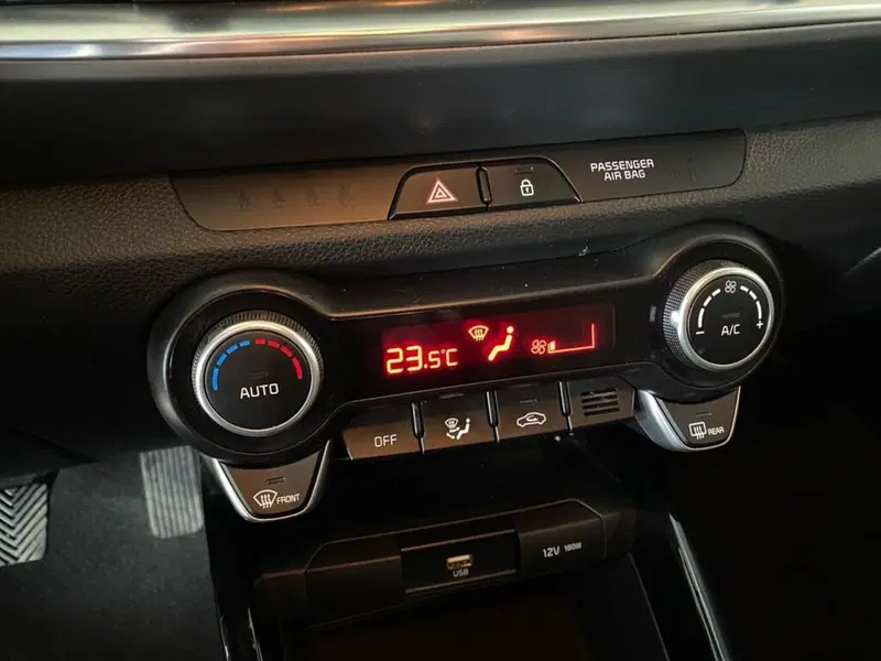 Kia Stonic usata a Torino (11)