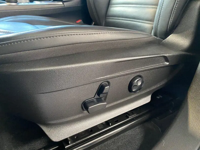 Alfa Romeo Stelvio usata a Torino (13)