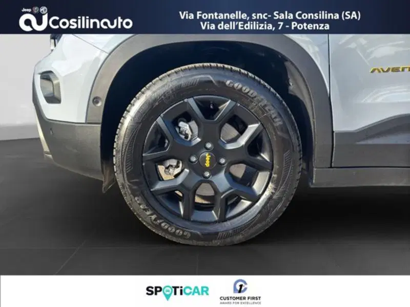 Jeep Avenger usata a Salerno (19)