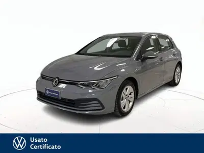 Volkswagen Golf 2.0 tdi Life 115cv del 2023 usata a Arzignano